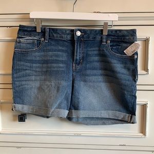 Maurice’s mid rise jean shorts